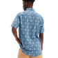 camisa-hydroponic-apache-denim-icat-manga-corta-esrtampado-integral-color-azulcuello-clásico-con-botón