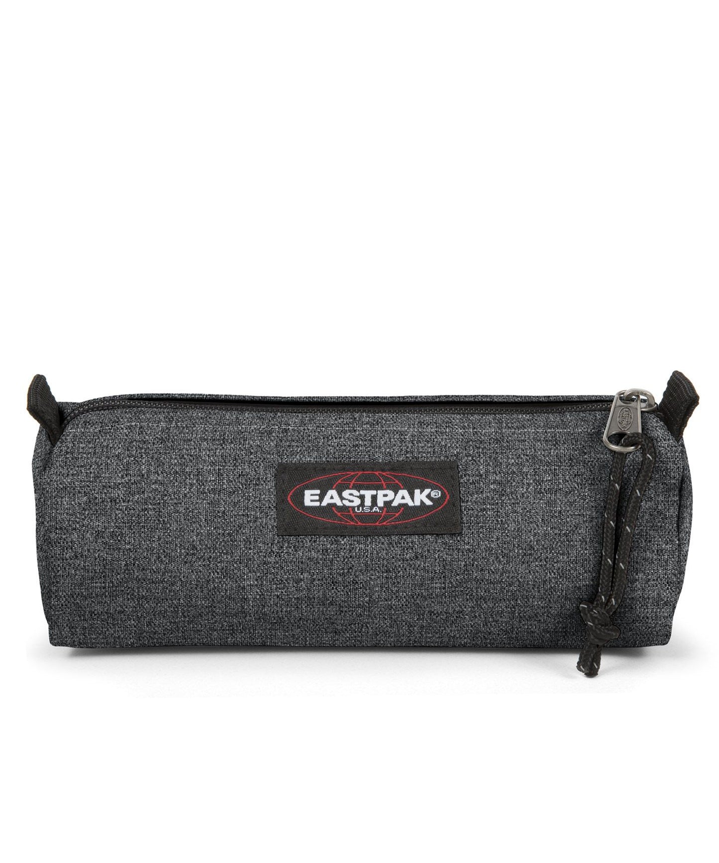 eastpak estuche benchmark de color black denim claro, practico, sencillo, y duradero, cierre con cremallera.