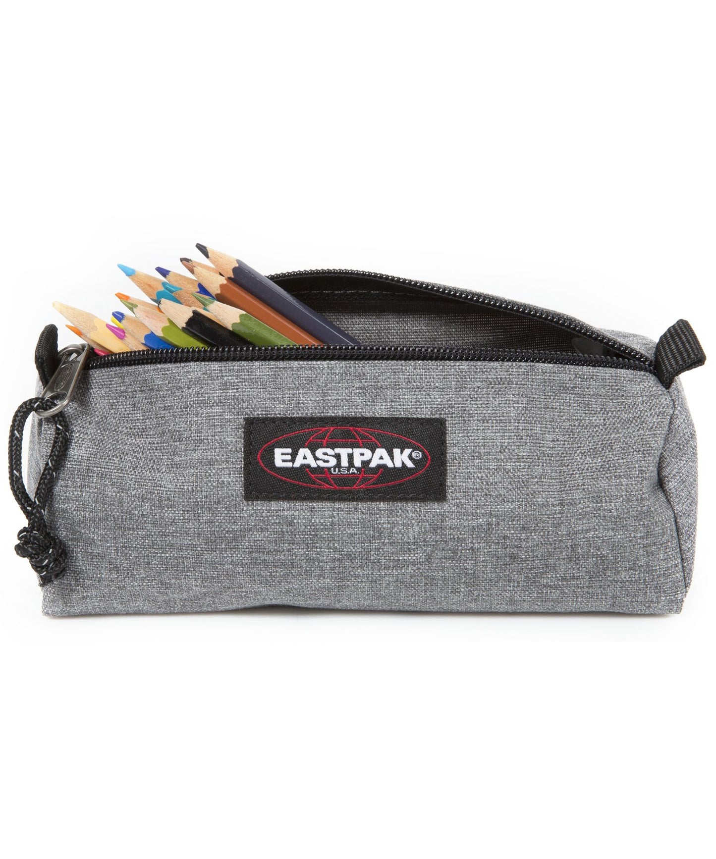 eastpak estuche benchmark de color gris claro, practico, sencillo, y duradero, cierre con cremallera.