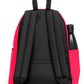 eastpak-mochila-day-pakr-color-fresa-4-bolsillos-exteriores-uno-interior-para-laptop-100%-Nylon-24-litros-capacidad.