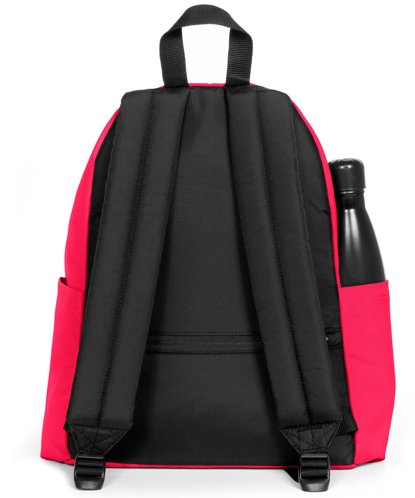 eastpak-mochila-day-pakr-color-fresa-4-bolsillos-exteriores-uno-interior-para-laptop-100%-Nylon-24-litros-capacidad.