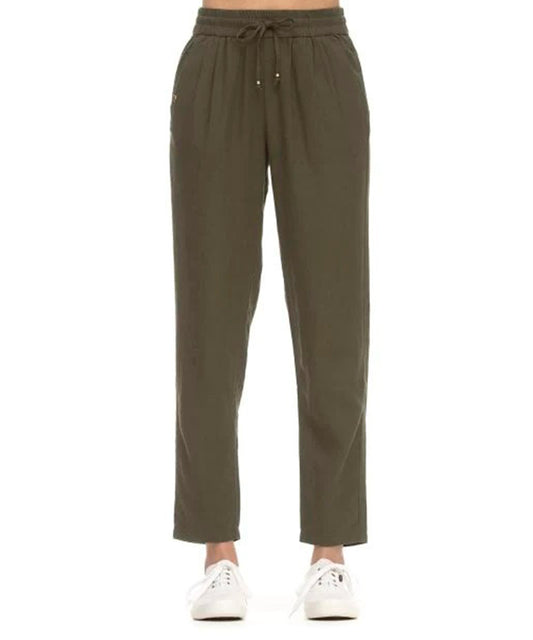 Cómodo pantalón ragwear-essme-pantalon-de-mujer-color-verde-oliva-holgado-bolsillos-laterales.