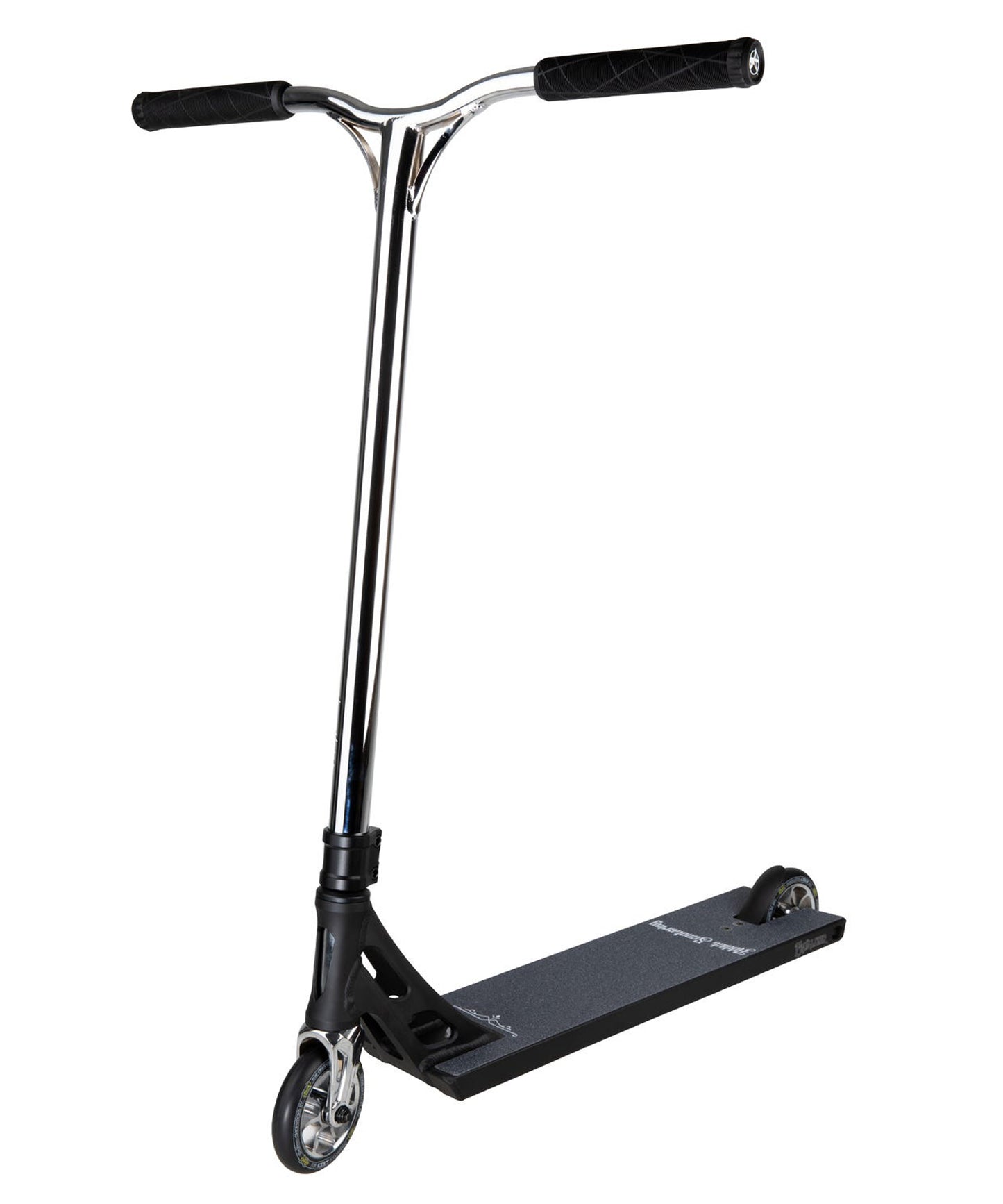 addict-scooter-completo-equalizer-20-color-negro-cromo-profesional-materiales de primera calidad-rígido y robusto.