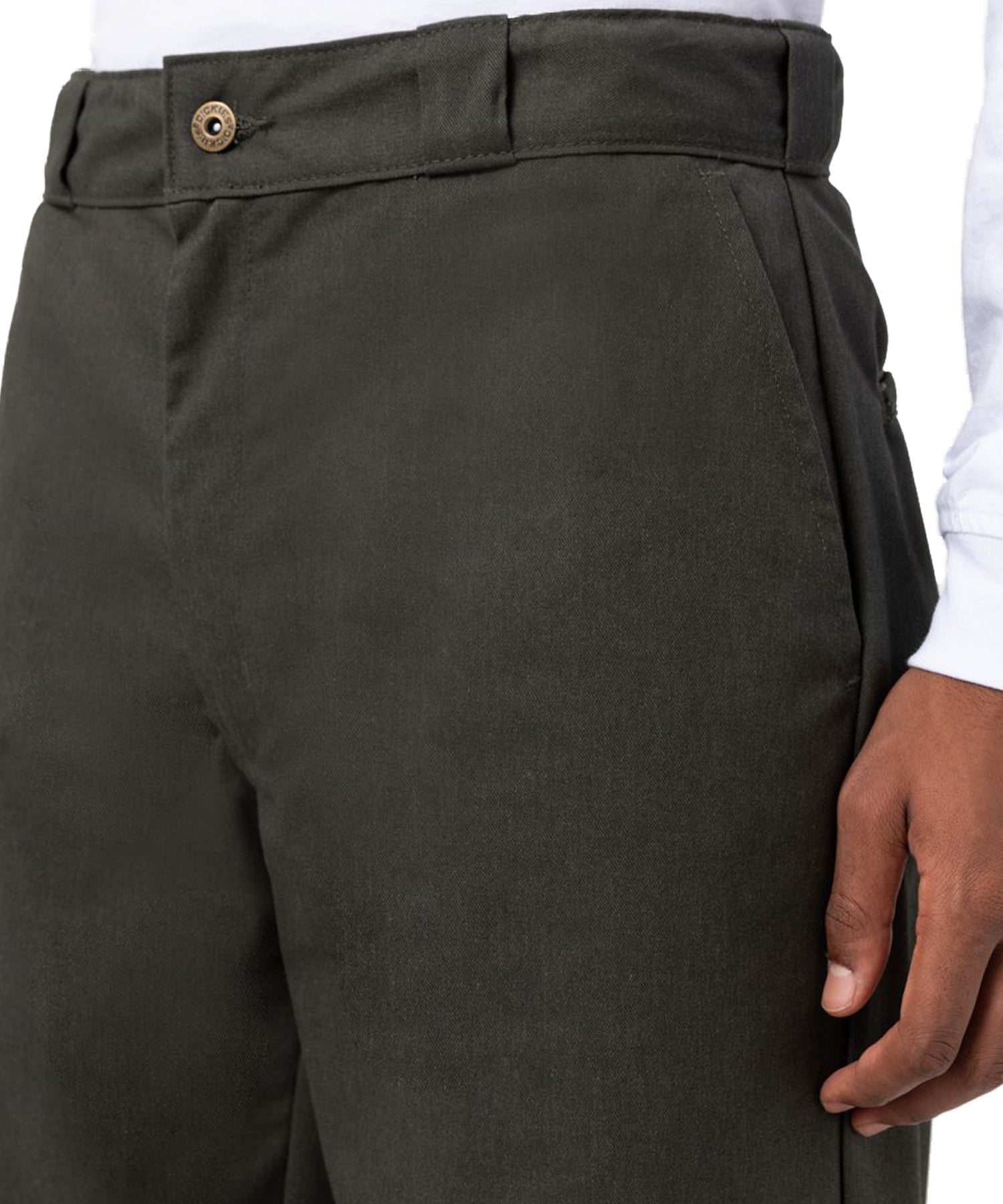 dickies-pantalon-valley-grande-double-knee-pantalón de skate-de-sarga flexible-corte ancho-hecho de fibras recicladas-y-rodillas reforzadas.
